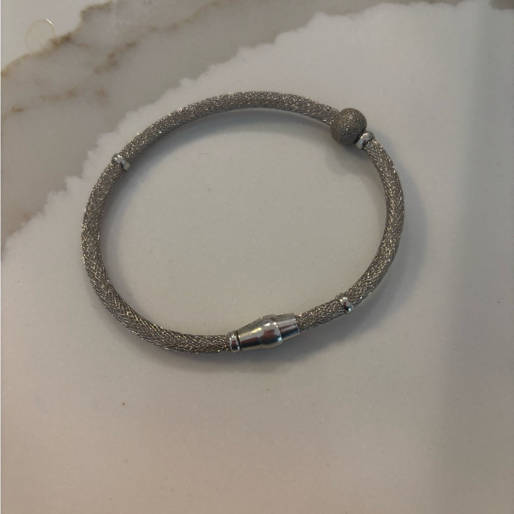 RCI Italy Sterling Silver Mesh Magnetic Clasp Bracelet (.925)